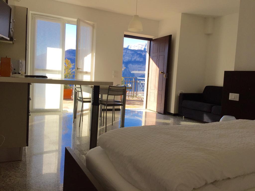 Casa Lampone Appartement Trente Kamer foto